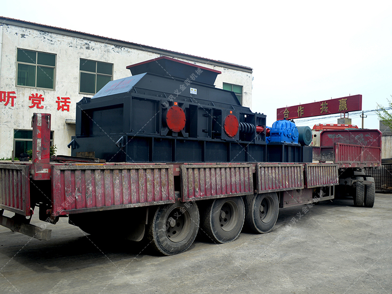 時產(chǎn)100噸瓜米石對輥制砂機多少錢? 時產(chǎn)100噸瓜米石對輥制砂機多少錢?